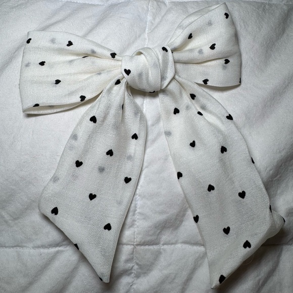 Accessories - Women’s hair accessories white with black hearts bow